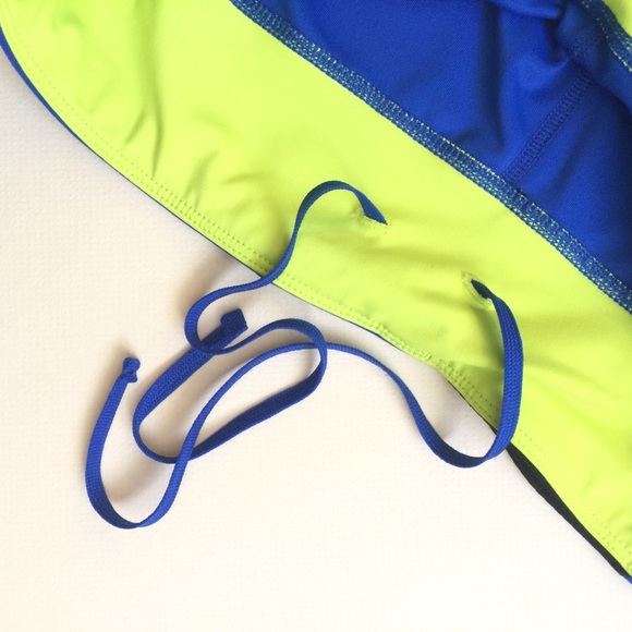 Xersion Blue/ yellow Fitted Capri workout Pants - Picture 5 of 5